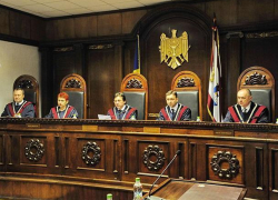 Многодетные отцы с 4 и более детьми могут получить бесплатную медстраховку