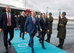 Игорь Додон совершает официальный визит в Турцию во главе делегации Молдовы