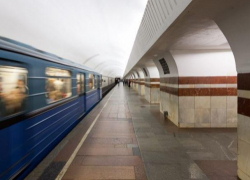 Гражданин Молдовы выжил после падения под поезд в московском метро