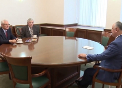 Действующий и бывшие президенты Молдовы обсудили возможности преодоления кризиса