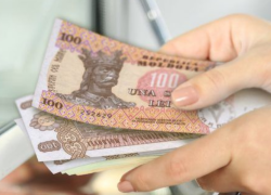Зарплаты молдавских бюджетников вырастут до 60% в новом году