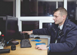 Пограничники не дремлют: пресечены две попытки пройти границу с поддельными документами