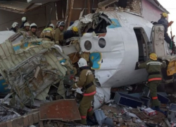 Из-за крушения самолета в Алматы погибло как минимум 15 человек