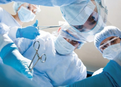 Молдавские хирурги извлекли гигантскую опухоль