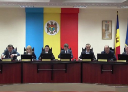 В Молдове зарегистрировали первых кандидатов на парламентских выборах