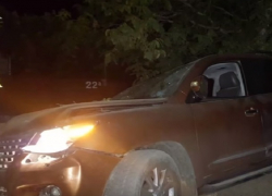 Пьяные парни из ночного клуба протаранили три автомобиля в Тирасполе