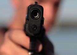 В столице должник угрожал пристрелить кредитора прямо в кабинете пристава