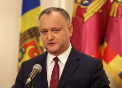 Безответственность и незрелость некоторых политиков подвергают Молдову суровым испытаниям, - Додон