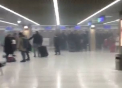 Инцидент в аэропорту Кишинева: пыльное облако сняли на видео