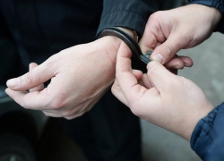 Торговец людьми отдал жителю Кишинева 5000 евро для подкупа судьи