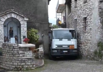 Молдаванин чуть не погиб в Италии, застряв между грузовиком и стеной дома