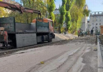На Ботанике началось обустройство парковочных площадок