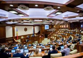 Порядка миллиона лей на рекламу потратили соратники Майи Санду