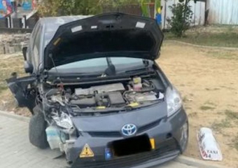 В Кишиневе водитель такси потерял сознание за рулем – он скончался 