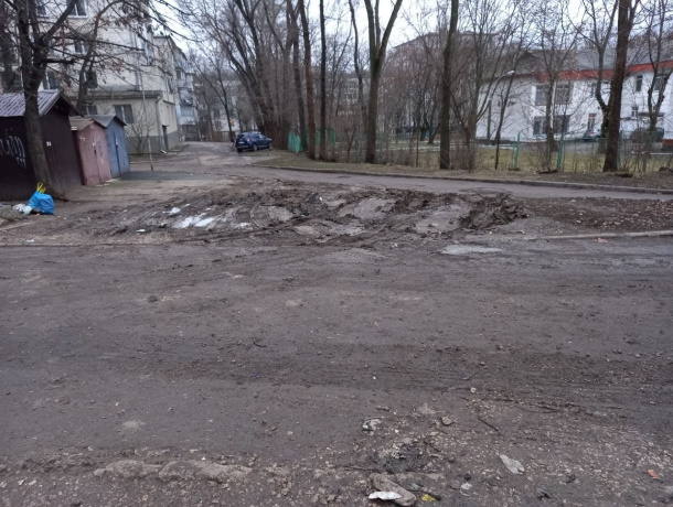 Непролазная грязь: кишиневские дворы поражают неухоженностью