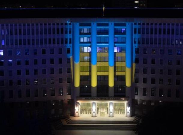 Примэрия Кишинёва подсветит несколько зданий в цвета флага Украины