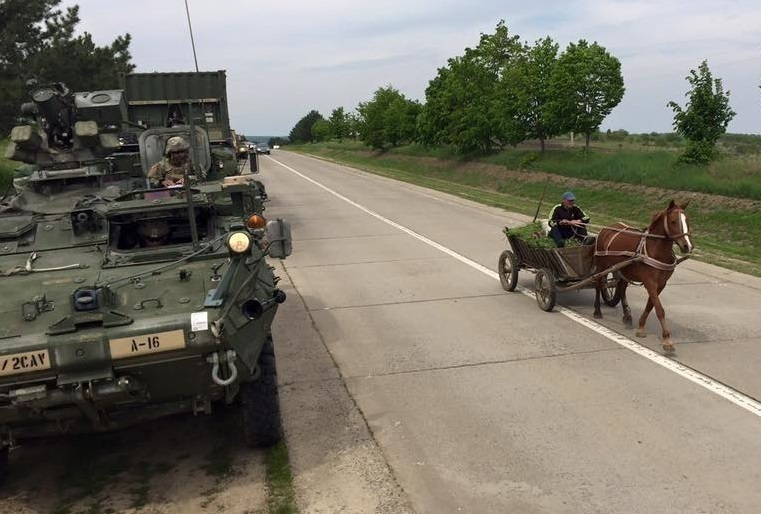 Американская военная техника продолжает продвигаться вглубь Молдовы