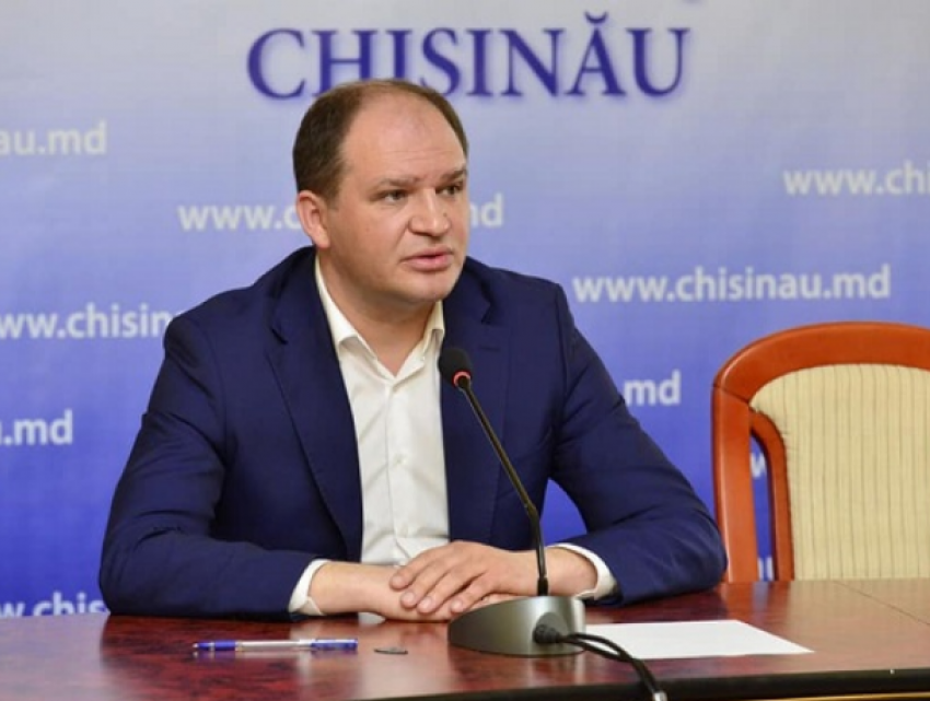 Чебан: мы предложим центральным властям начать третий этап вакцинации в Кишиневе