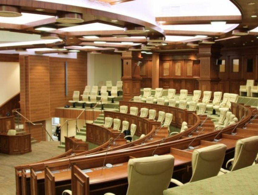 Представлен виртуальный тур по залу пленарного заседания парламента Молдовы