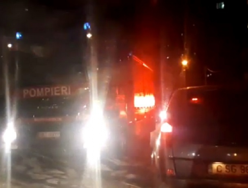 В Кишиневе пожар экстренно заставил эвакуировать малышей из детского садика