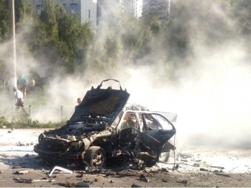 Чудовищный взрыв в Киеве с жертвами «как в 90-е» попал на видео