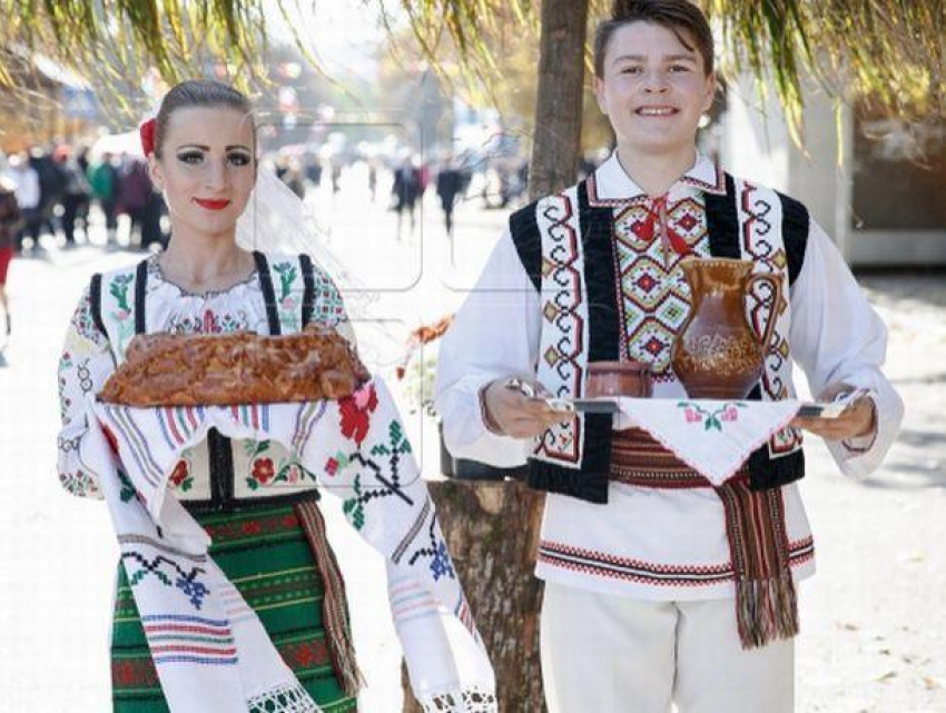В селе Московей красочно отметили 205-летие
