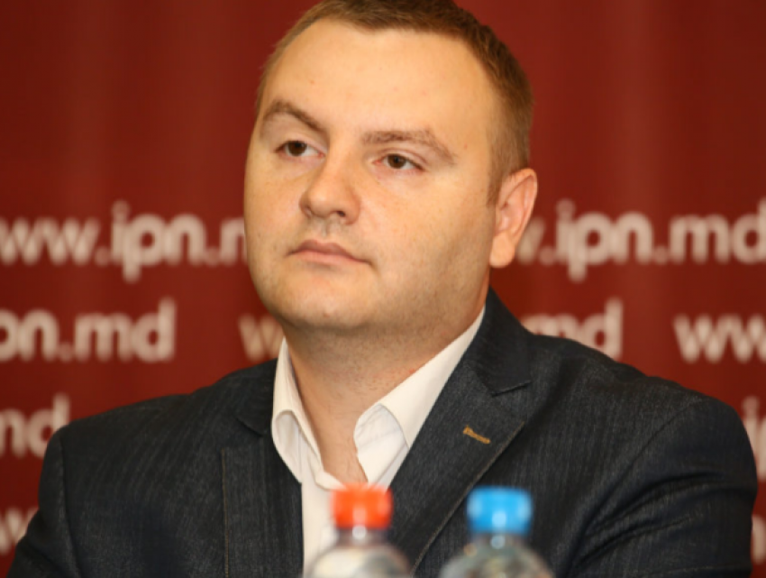 Активист раскрыл подноготную западных проектов, продвигаемых PAS-овцами