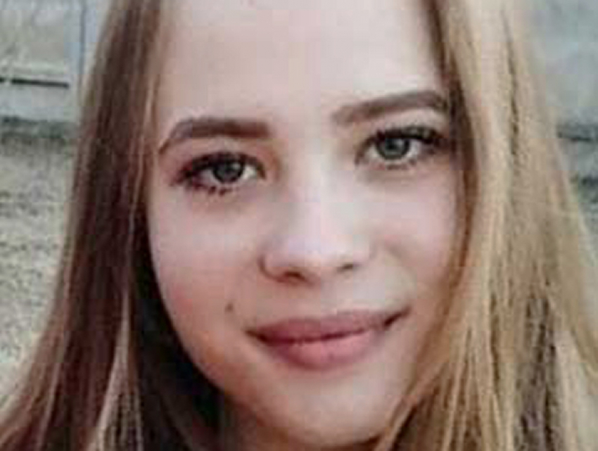 Блондинка совершила рецидив: девочка сбежала после школы в Тирасполе