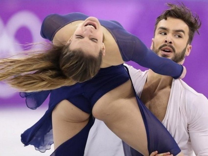Новый секс-конфуз Олимпиады: обнажившая грудь фигуристка показала и попу