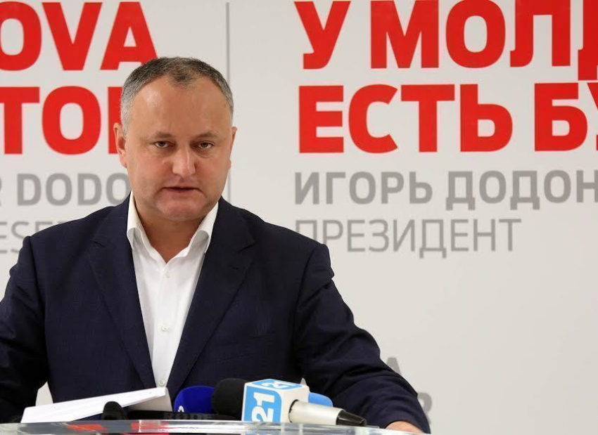 Додон - сторонникам Нэстасе: Мы что, протестовали вместе, чтобы сделать Санду, которая все эти годы была у кормушки власти, президентом? 