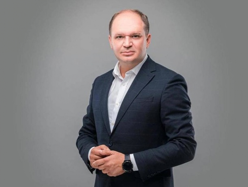 Чебан отреагировал на возмутительный случай с ребенком, которого высадили из троллейбуса в непогоду