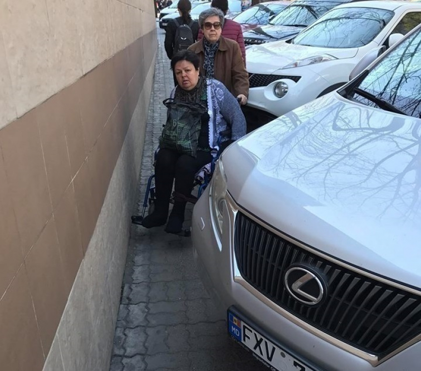 На Пасху полиция намерена жестче бороться с нелегальной парковкой в Кишиневе