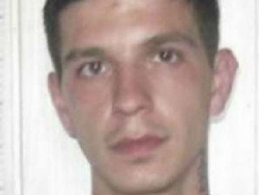 Изнасиловавший кассиршу мужчина написал предсмертное письмо и совершил самоубийство на крыше гостиницы «Украина»