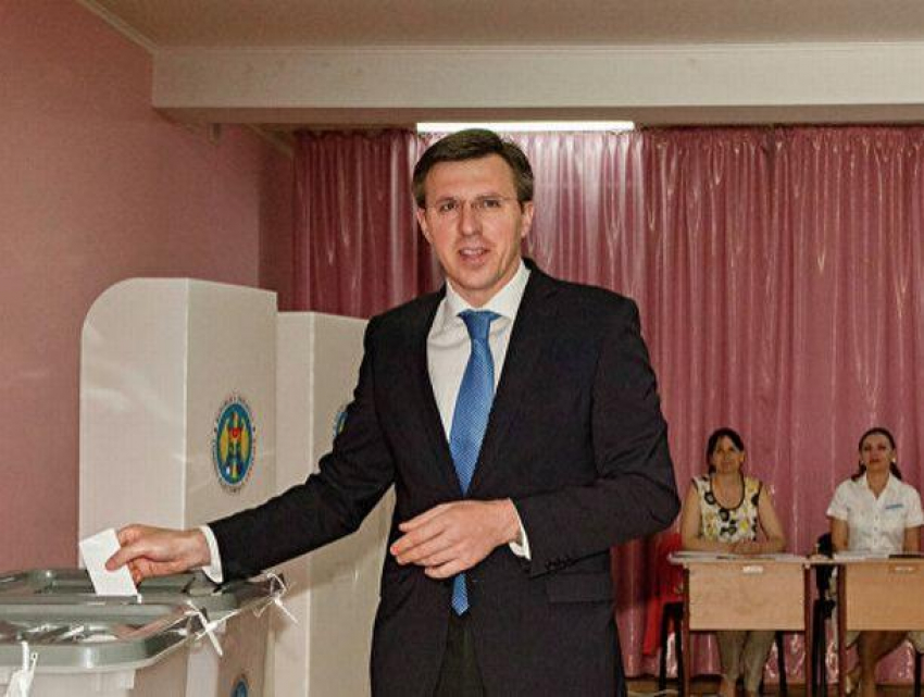 Кишинёвского блогера оштрафовали за попытку скупки голосов в пользу Киртоакэ на выборах примара в 2015-м
