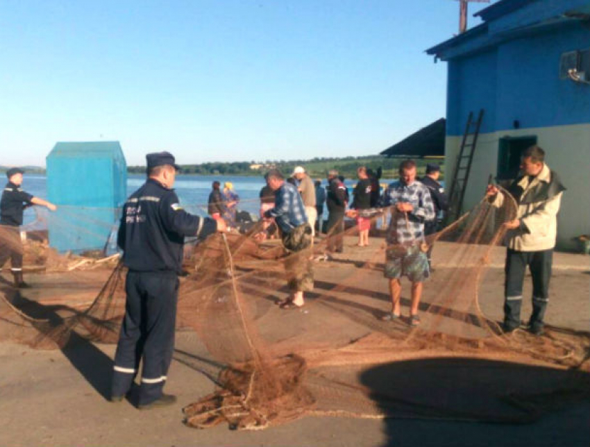 Три девушки погибли во время ночной прогулки с мужчиной на лодке в Одесской области