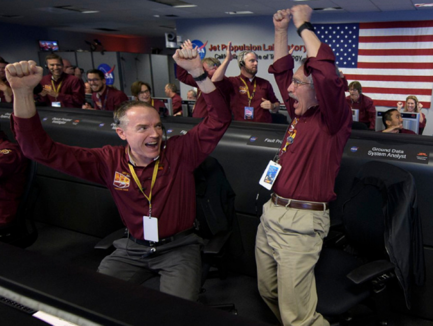 Большой успех для NASA: космический аппарат InSight «приземлился» на поверхность Марса