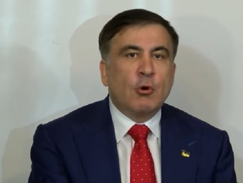 Саакашвили пригрозил «захватившему власть молдавскому барыге» Порошенко