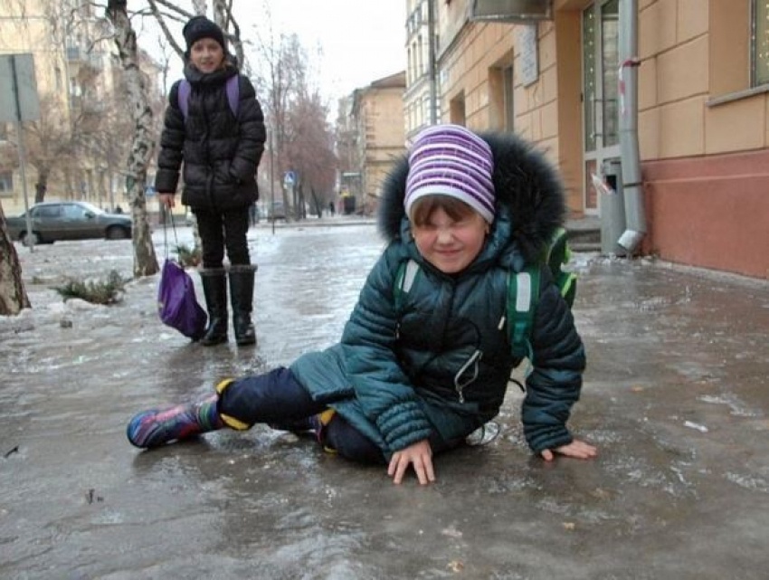 Сильный ветер и гололед могут подпортить настроение жителям Молдовы