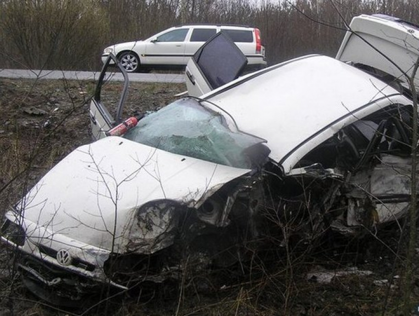 Гражданин Молдовы погиб в автокатастрофе с грузовиком на Украине