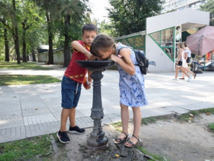 Питьевые фонтанчики в Кишиневе снова заработали