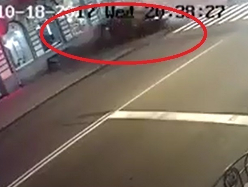 Опубликовано видео с жутким наездом «мажорки» на гуляющих людей в Харькове