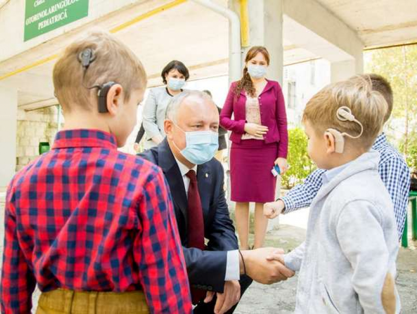 Игорь Додон посетил Республиканскую детскую клиническую больницу им. Емилиана Коцаги