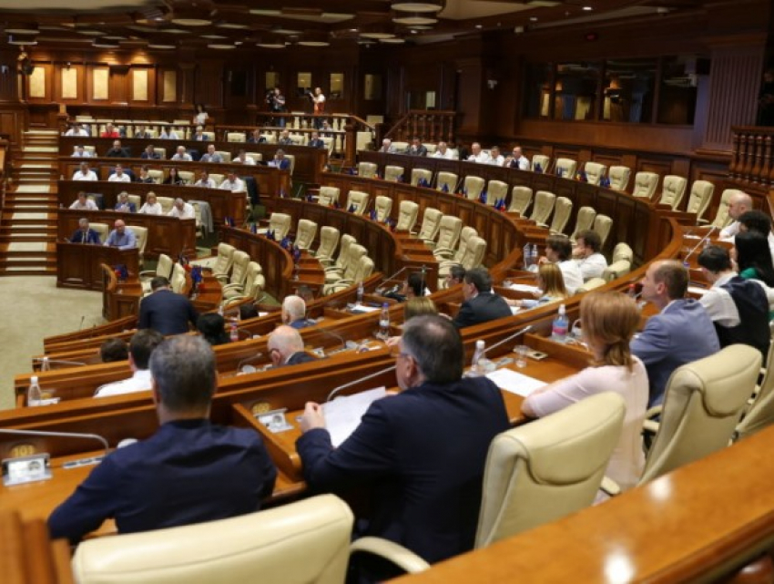 Мало кто в Молдове знает своего одномандатника в лицо