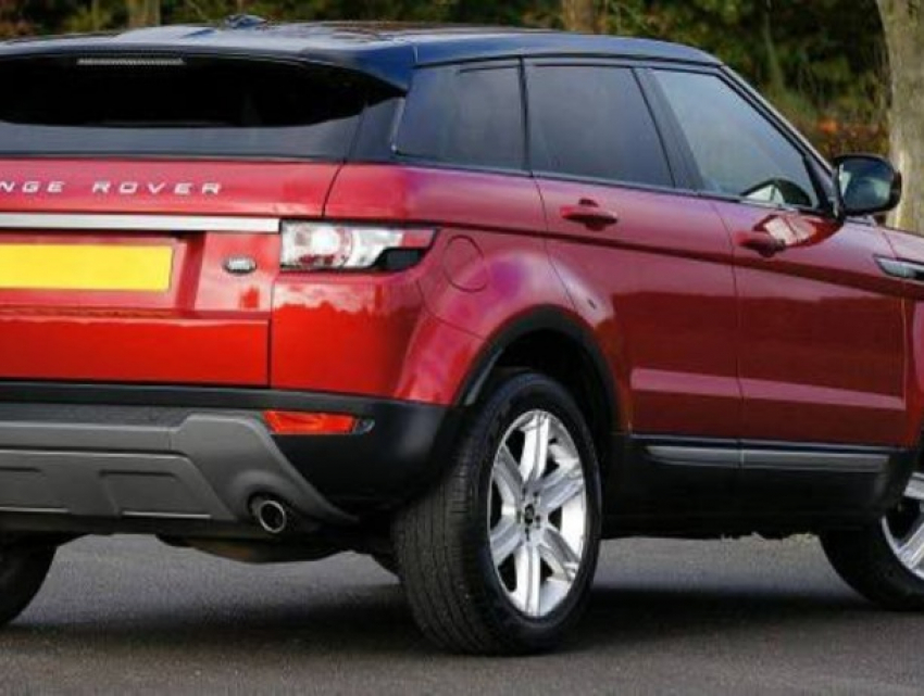 В Молдове продолжается дело о «импорте» элитных авто: новые обвинения