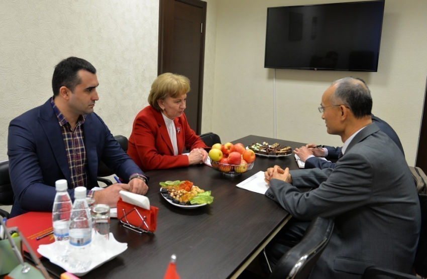 Партия социалистов подпишет соглашение о сотрудничестве с Коммунистической партией Китая  