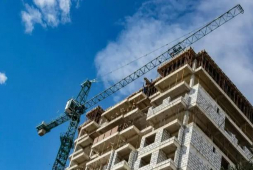 В Кишинёве снова трагедия на стройке: рабочий сорвался с высоты и погиб