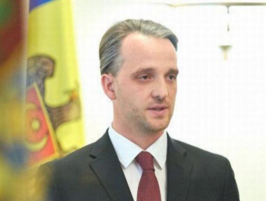 Стурза вместо Лянки - бывший министр обороны временно возглавил ЕНПМ