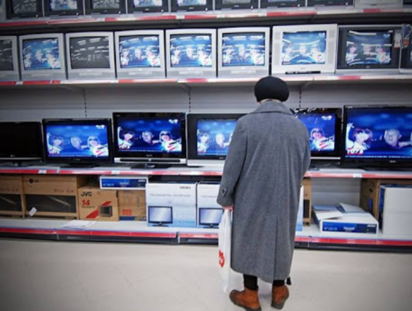 Малоимущим семьям Молдовы предоставят бесплатное цифровое ТВ