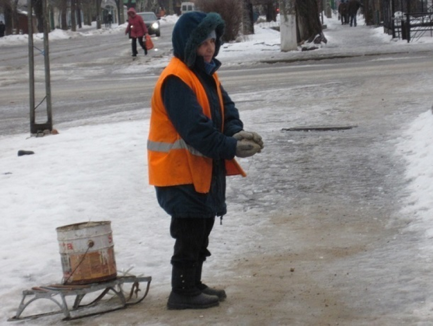 В Бельцах местные жители украли песок для антигололедной обработки дворов