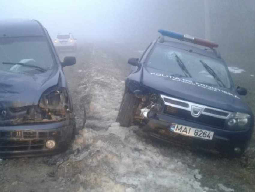  Пограничники попали в тройное ДТП у женского монастыря в Ниспоренах